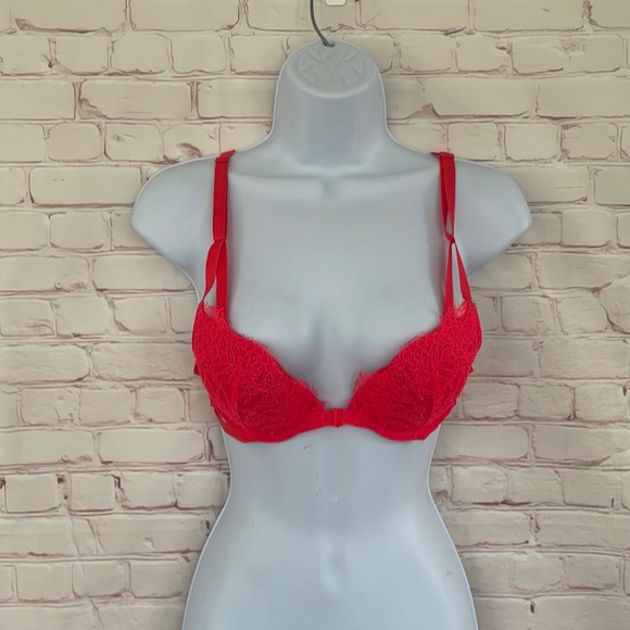 Victoria’s Secret Push up bra size 34A - Picture 1 of 6